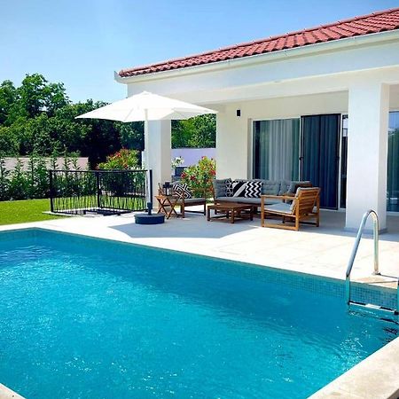 Villa Destiny Nedescina, Istrien, Kroatien Dış mekan fotoğraf