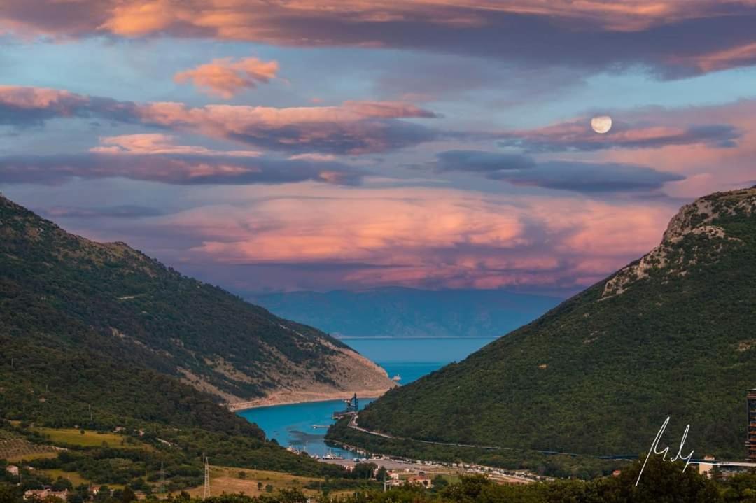Villa Destiny Nedescina, Istrien, Kroatien Dış mekan fotoğraf