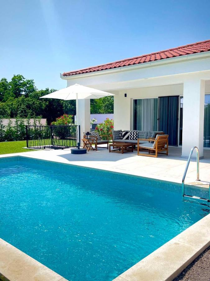 Villa Destiny Nedescina, Istrien, Kroatien Dış mekan fotoğraf